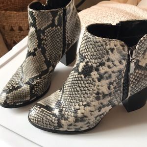 Style & Co Snakeskin Booties size 8.5